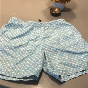 Vineyard Vines Swim trunks